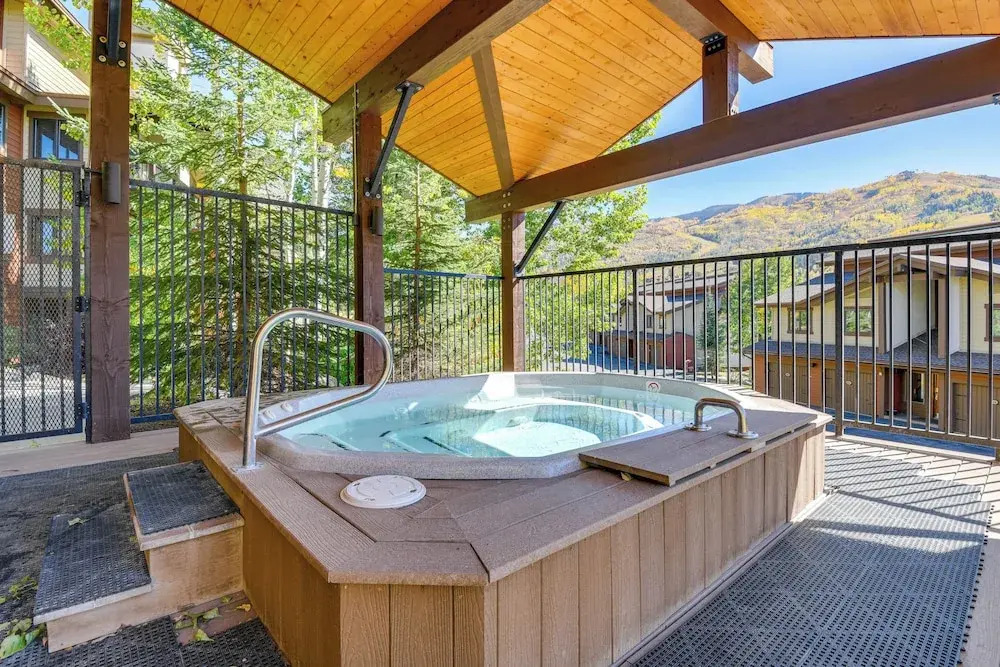Mtn-view Steamboat Condo: Shuttle to Resort
