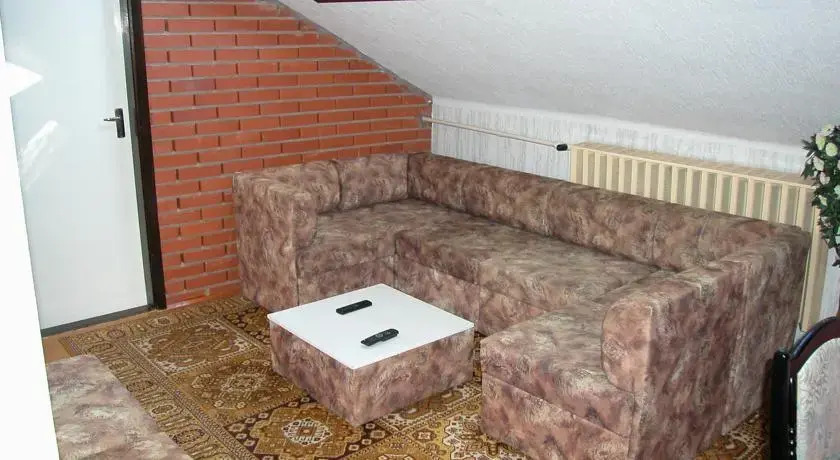 Clara villa