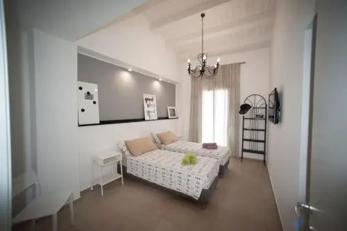 Karat House