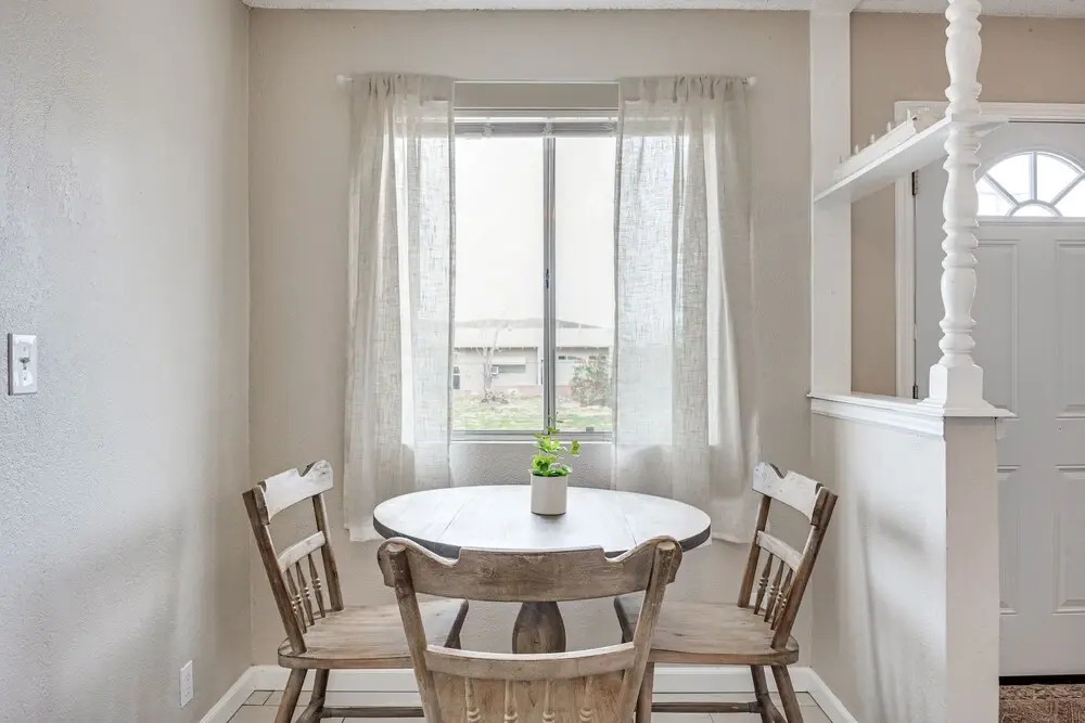 Convenient Joshua Tree Apartment Walk to Town