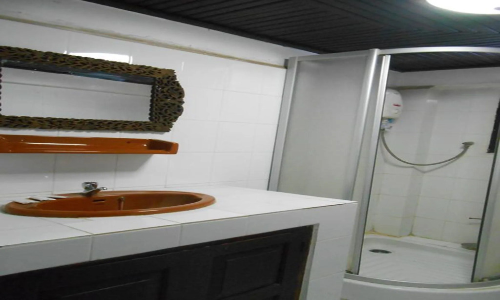 New Lao Paris Hotel