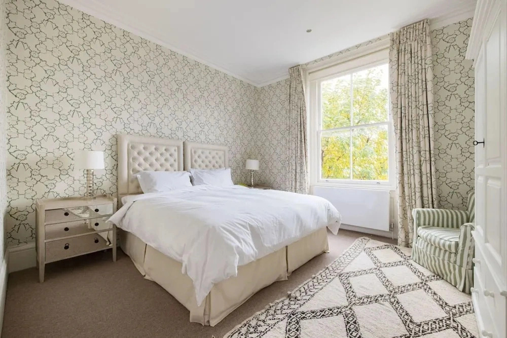 Kensington Luxury - 2 Bedrooms