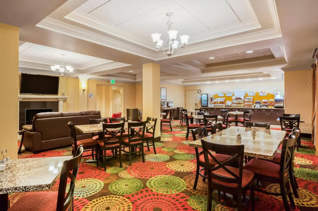 Holiday Inn Express and Suites Missoula by IHG