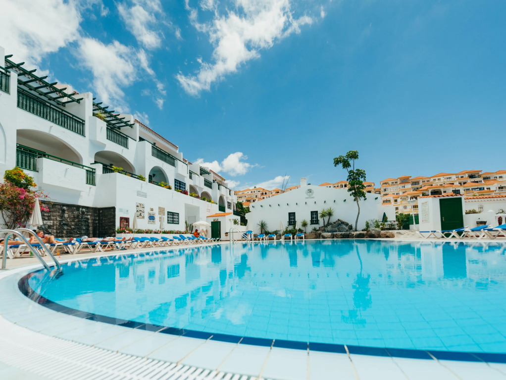 Aparthotel Neptuno Costadeje
