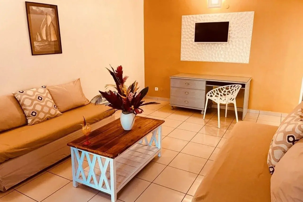 Tropicana Suites