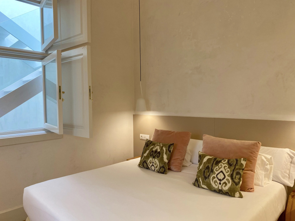 VEINTIUNO Emblematic Hotels by Airnest