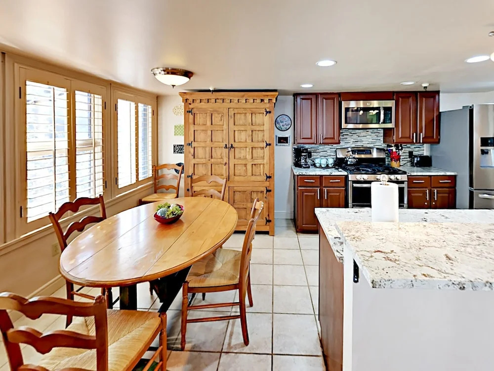 Woodside Unit #3B - 3 Br Condo