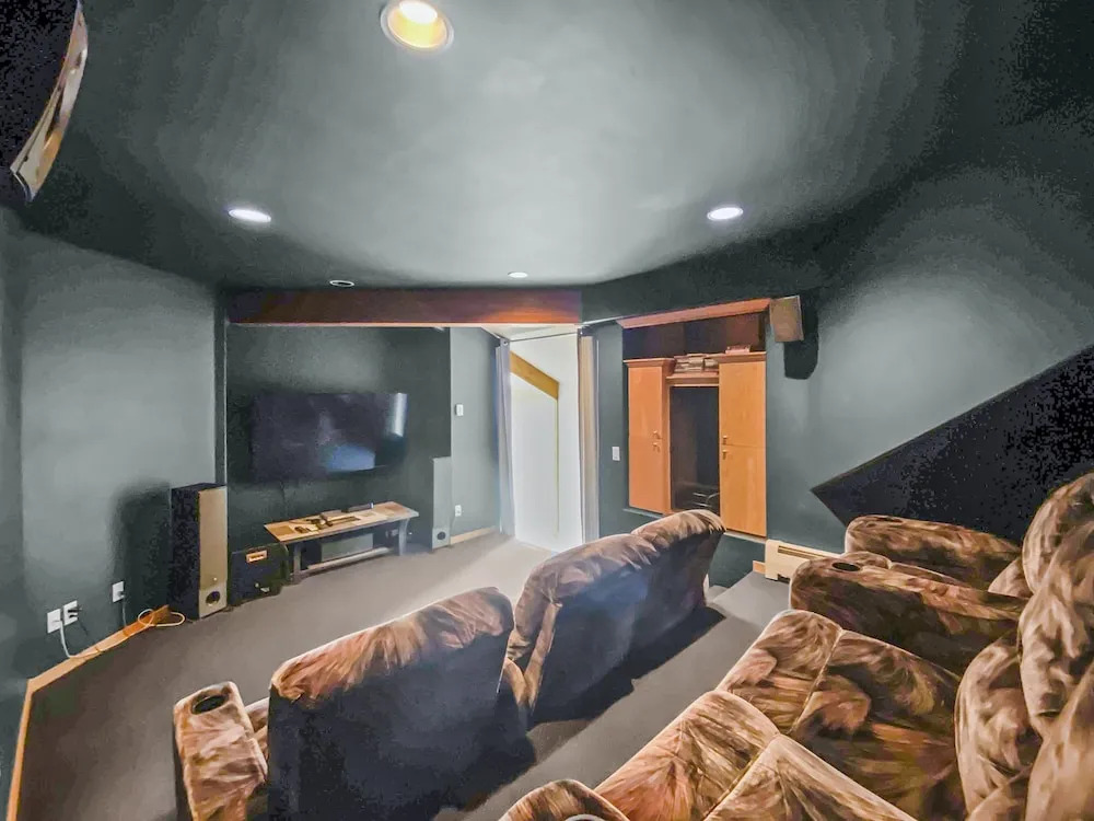Mountain View Ski Lodge 5 Bedroom Townhouse
