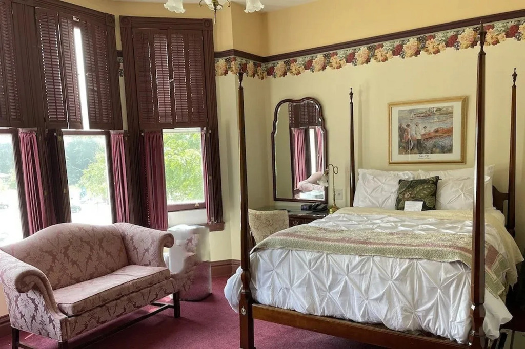 The Fig & The Pheasant Hotel