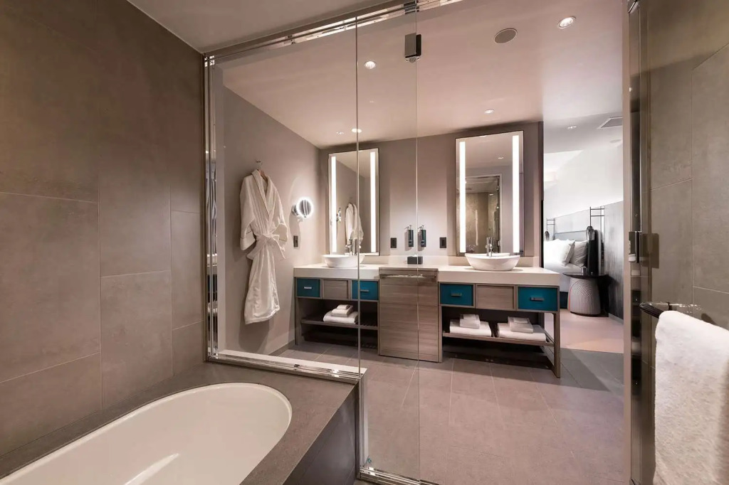 DoubleTree by Hilton Osaka Castle
