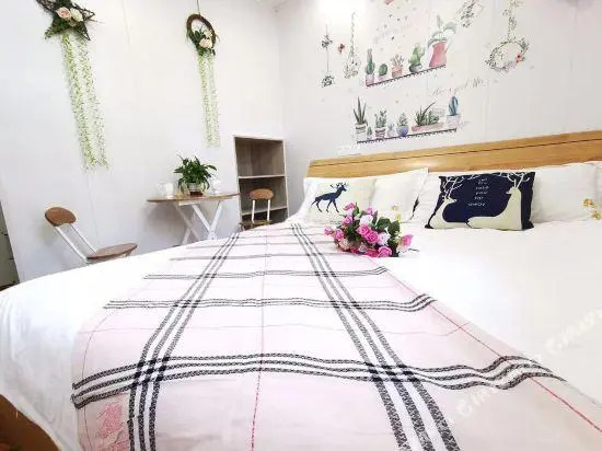 Shanghai corner boutique homestay