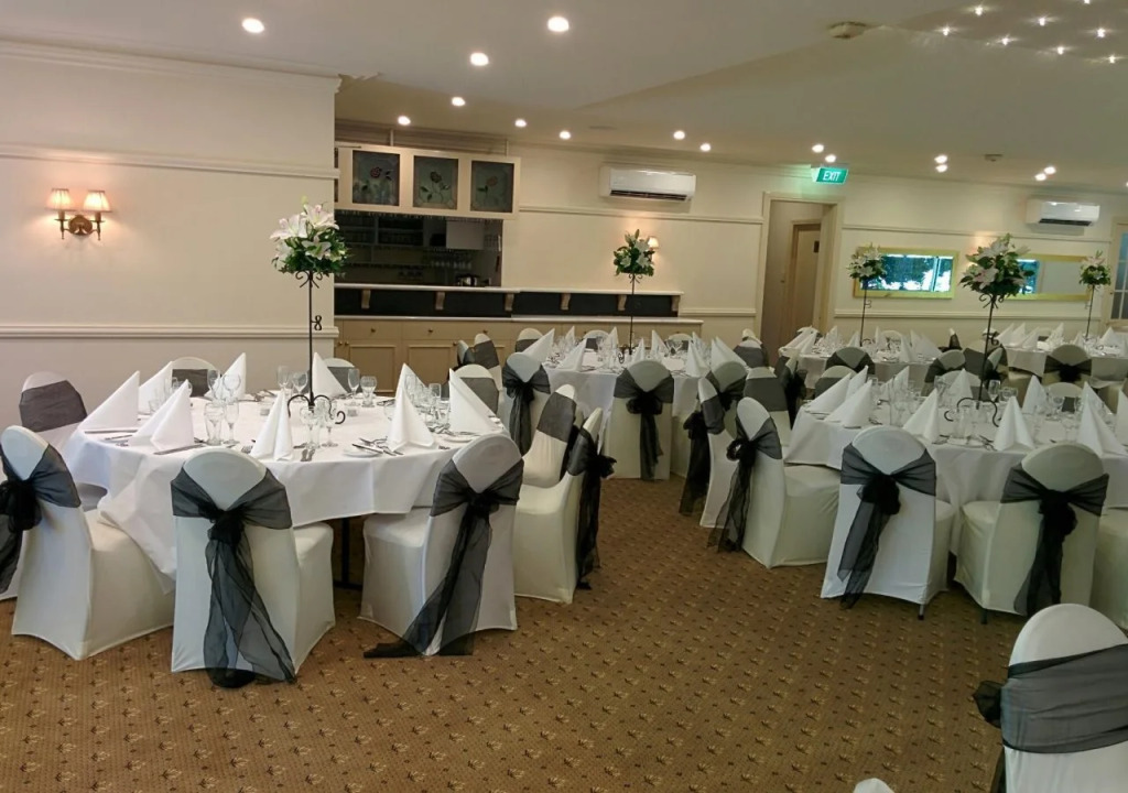 Elizabethan Lodge