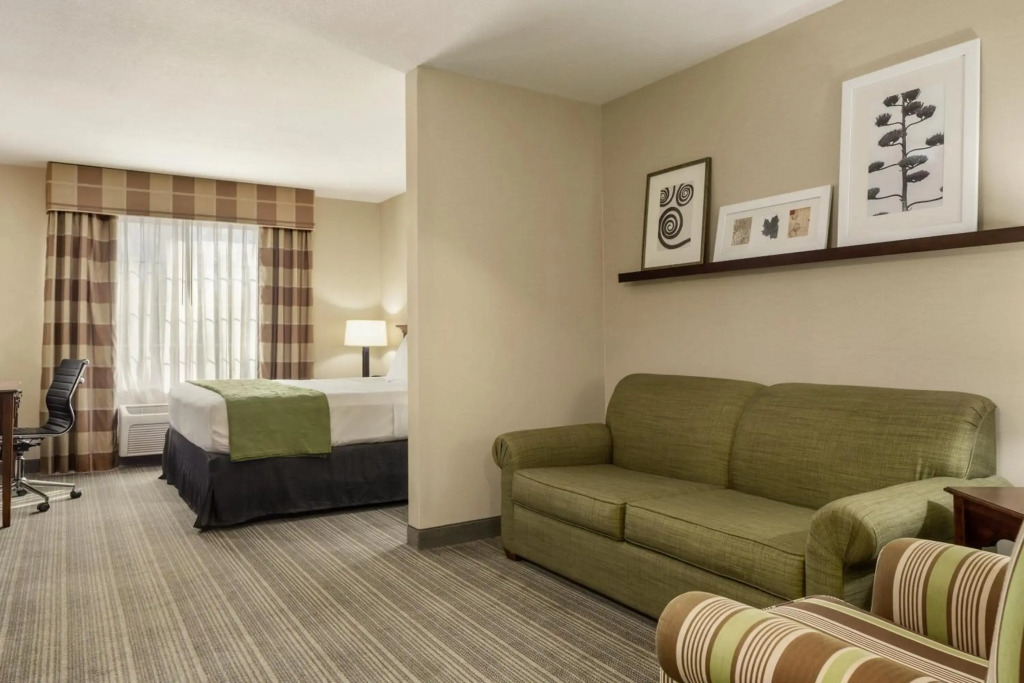 Country Inn & Suites by Radisson, Lima