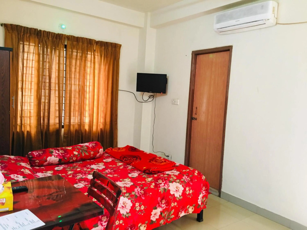 Short stay service apartment