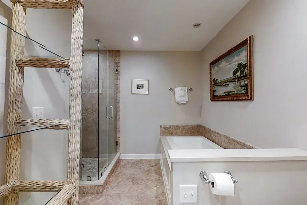 Updated & Lovely Villa With AC - Steps From Pool & Beach