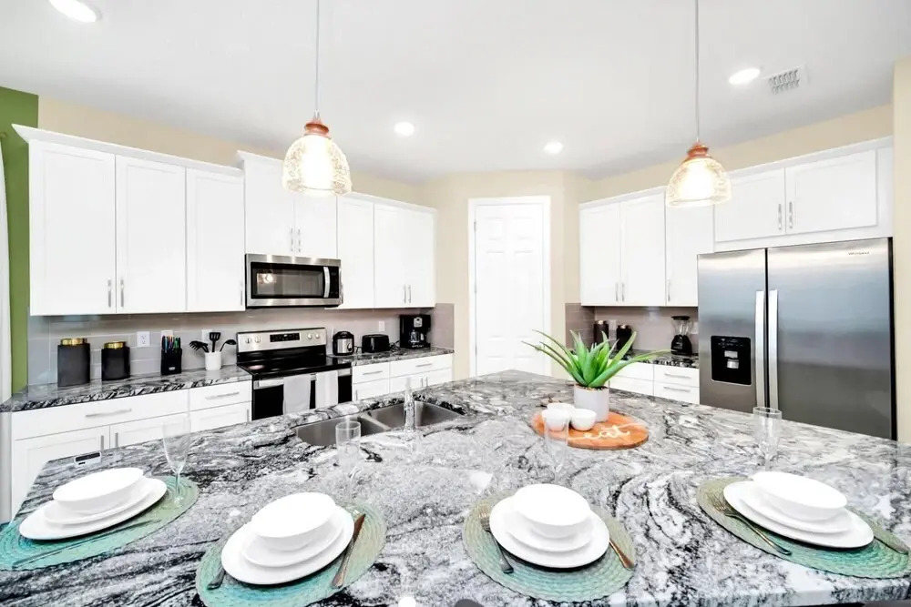 8BR Home Near Disney w Pool Hot Tub Games