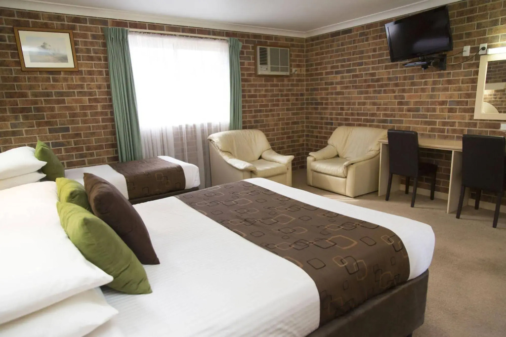 A Line Motel