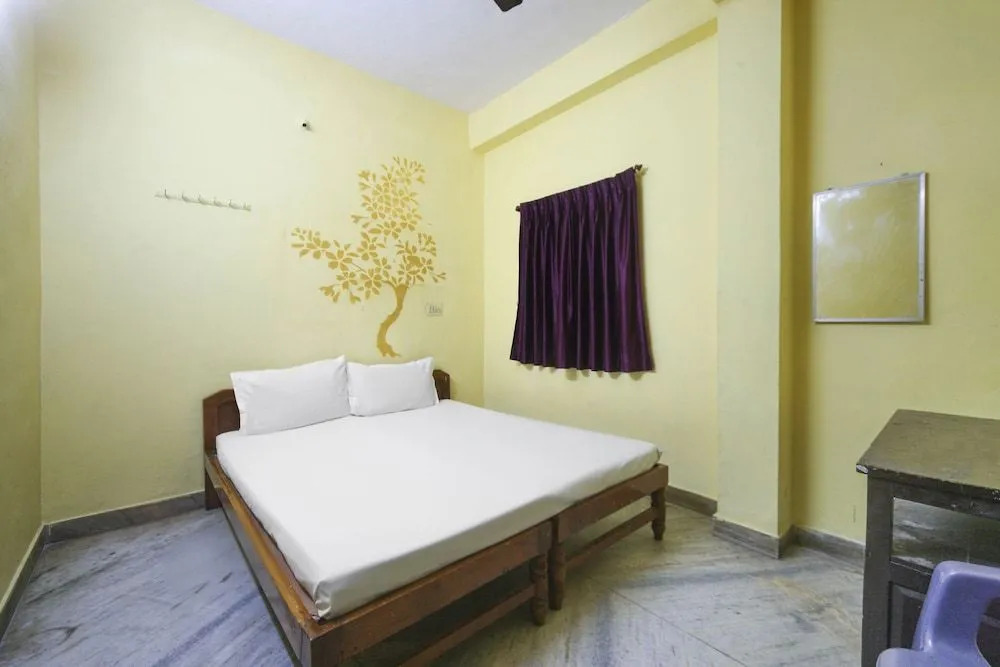 Spot on 47256 Rajbhavan