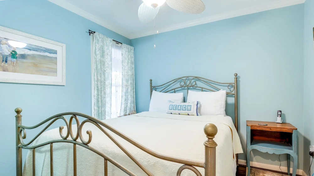 707 2nd Avenue House 2 Bedrooms 2 Bathrooms Home