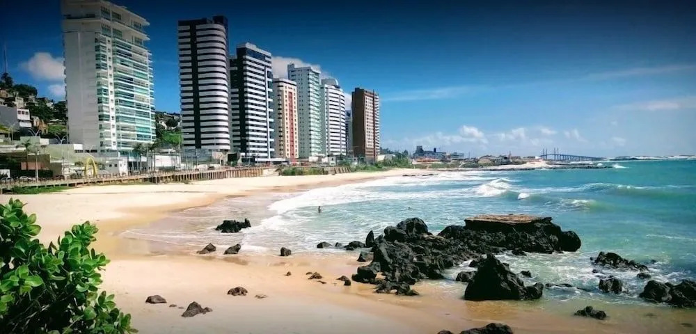 Flat Espaçoso para Casal em Areia Preta