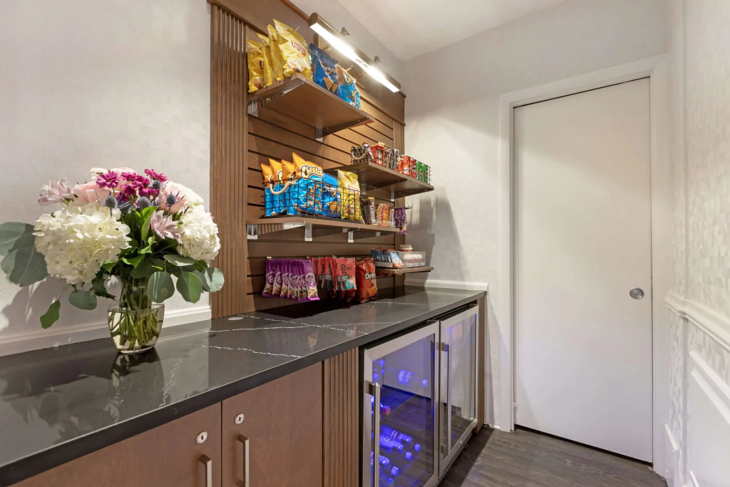 Best Western Plus Hawthorne Terrace Hotel