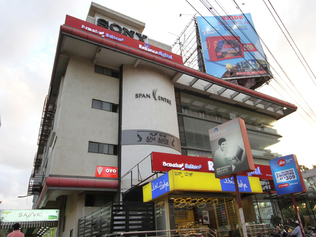 OYO  Capital O 4645 Span Suites