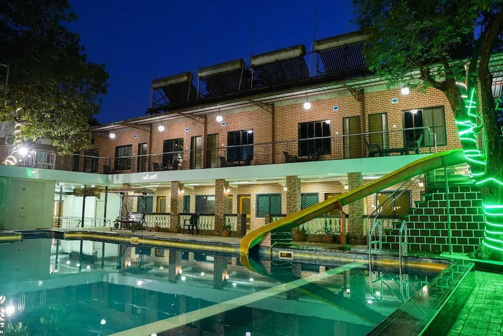Hotel Kumar Plaza