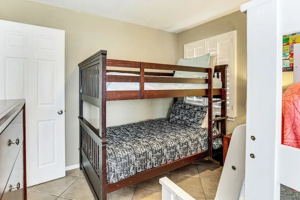 Quiet Family Home w/ Patio ~ 4 Mi to Utep, Airport