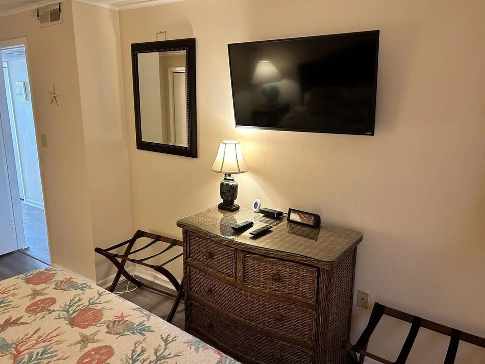 Thunder Island 157d 2 Bedroom Condo by RedAwning