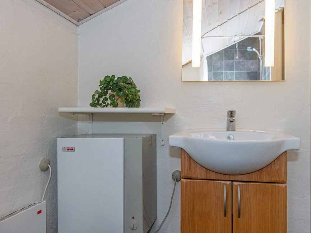 4 person holiday home on a holiday park in Hemmet