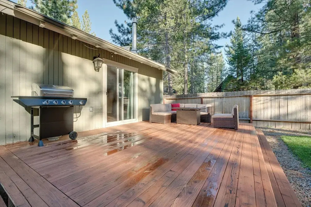 Ski & Board in South Lake Tahoe! Updated Home