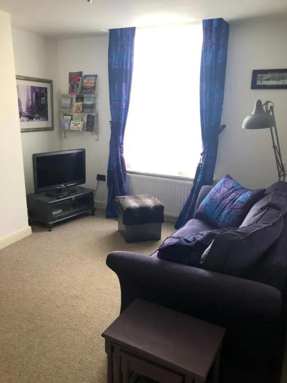 Flat G, 8 Castle Street