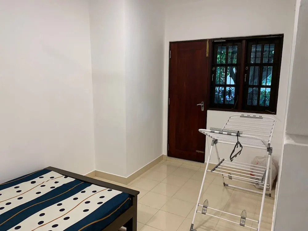 R4 Crescent Stay Colombo Apartment