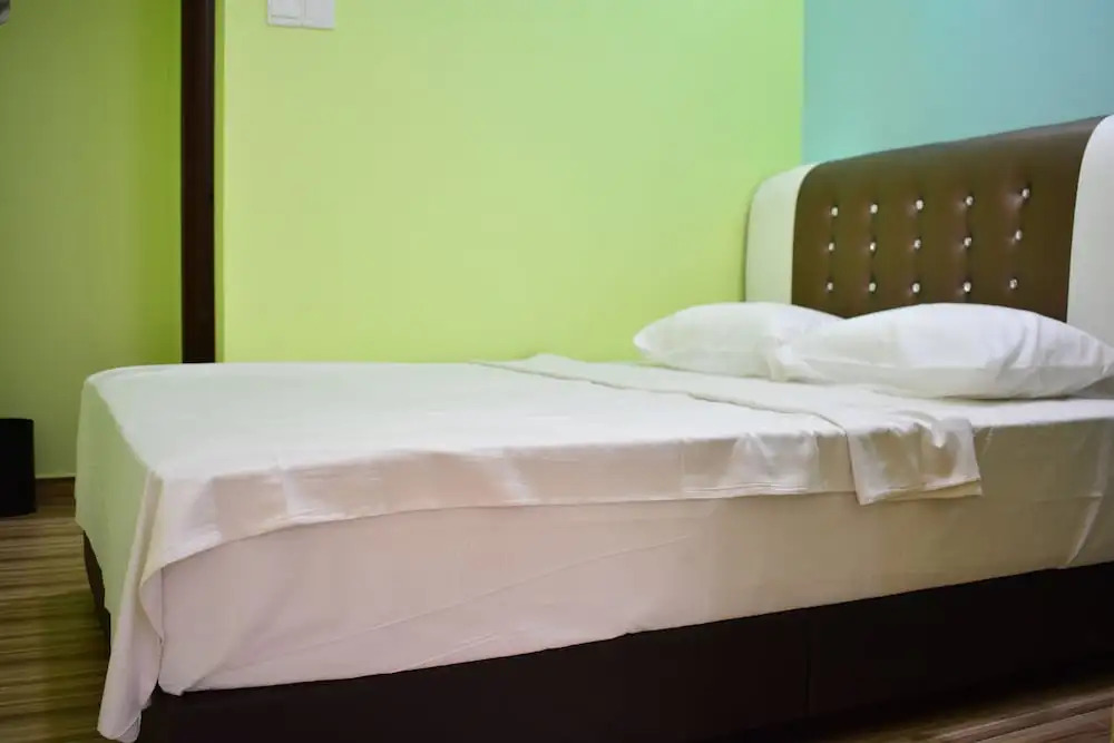 One 5 Residence Homestay