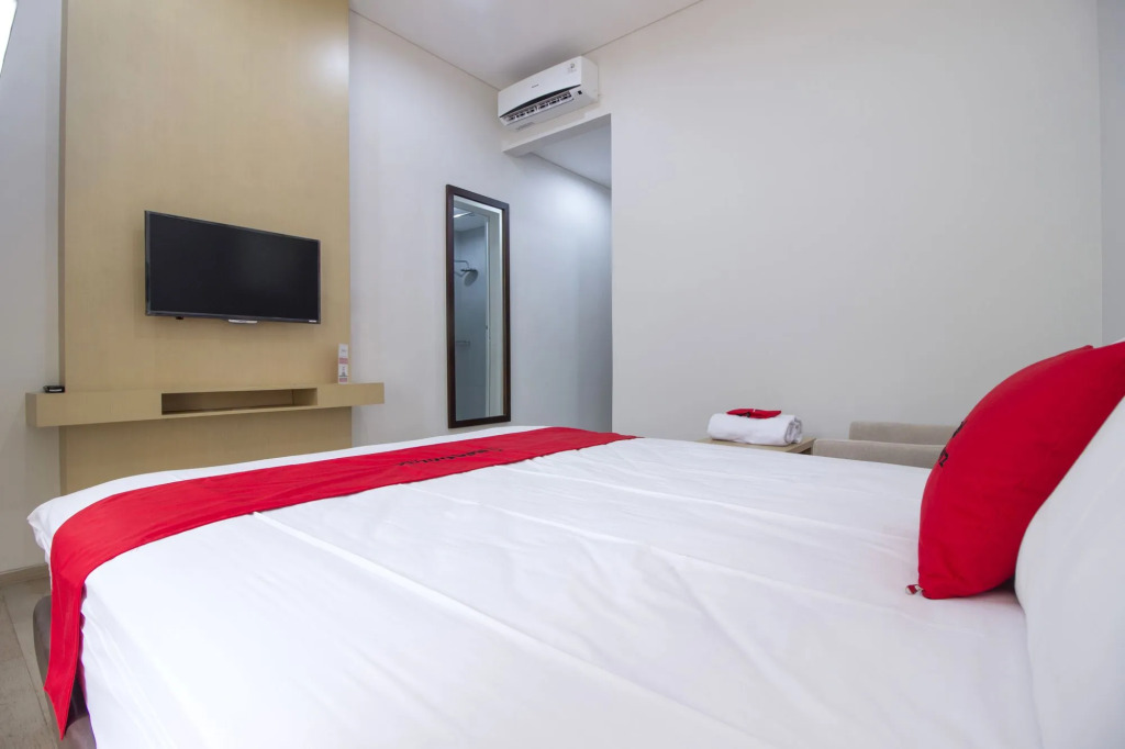 RedDoorz Plus @ SCBD