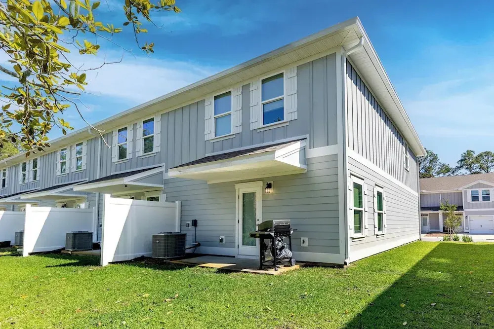 Santa Rosa Hideaway by Avantstay Pet Friendly 6 Mins to Beach!