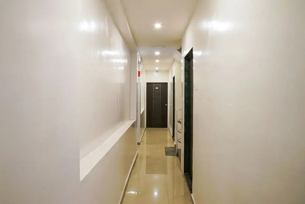 OYO 18653 Hotel Swami Samarth