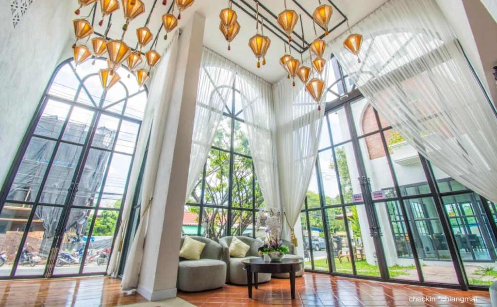 Lanna Oriental Hotel