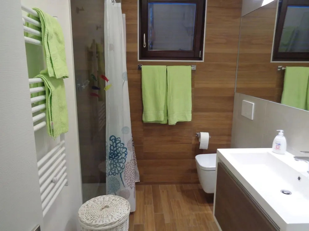 Spacious Bungalow near Sea in Medulin