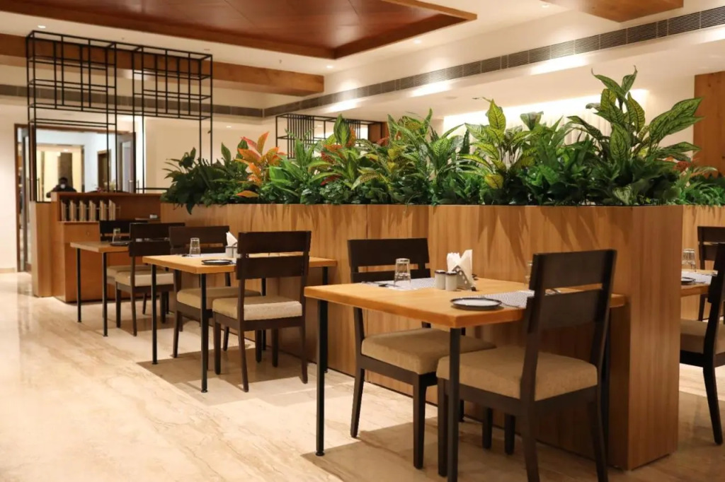 Icon Grand Hotel By Bhagini
