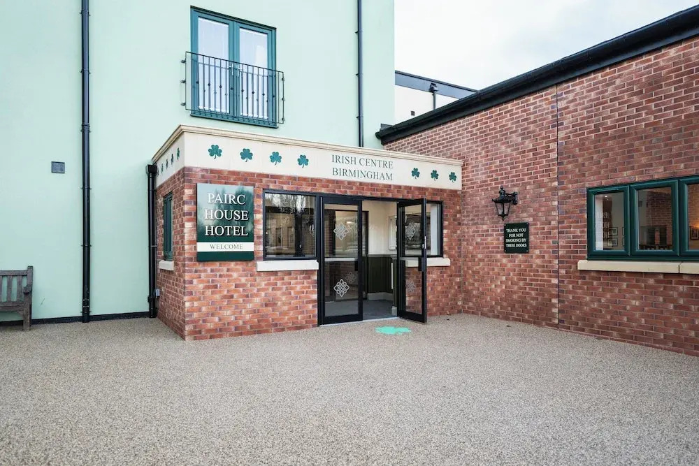 Pairc House Hotel