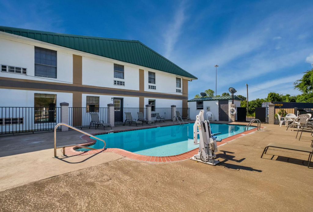 Econo Lodge Brownsville