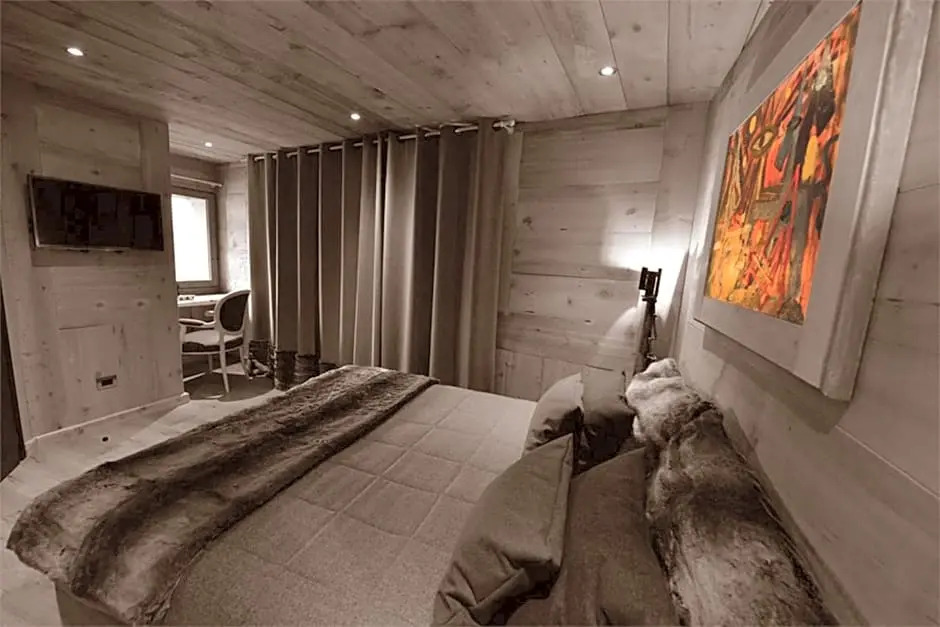 La Maison de Dolphe Chalet de Charme & Art gallery