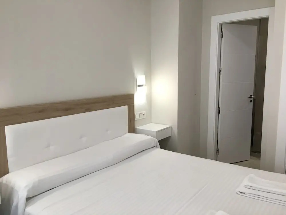 Apartamentos Pinar Málaga Centro - Carretería