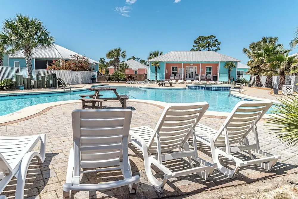 Spacious Gulf Shores Beach House With Ocean Views and Private Entrance