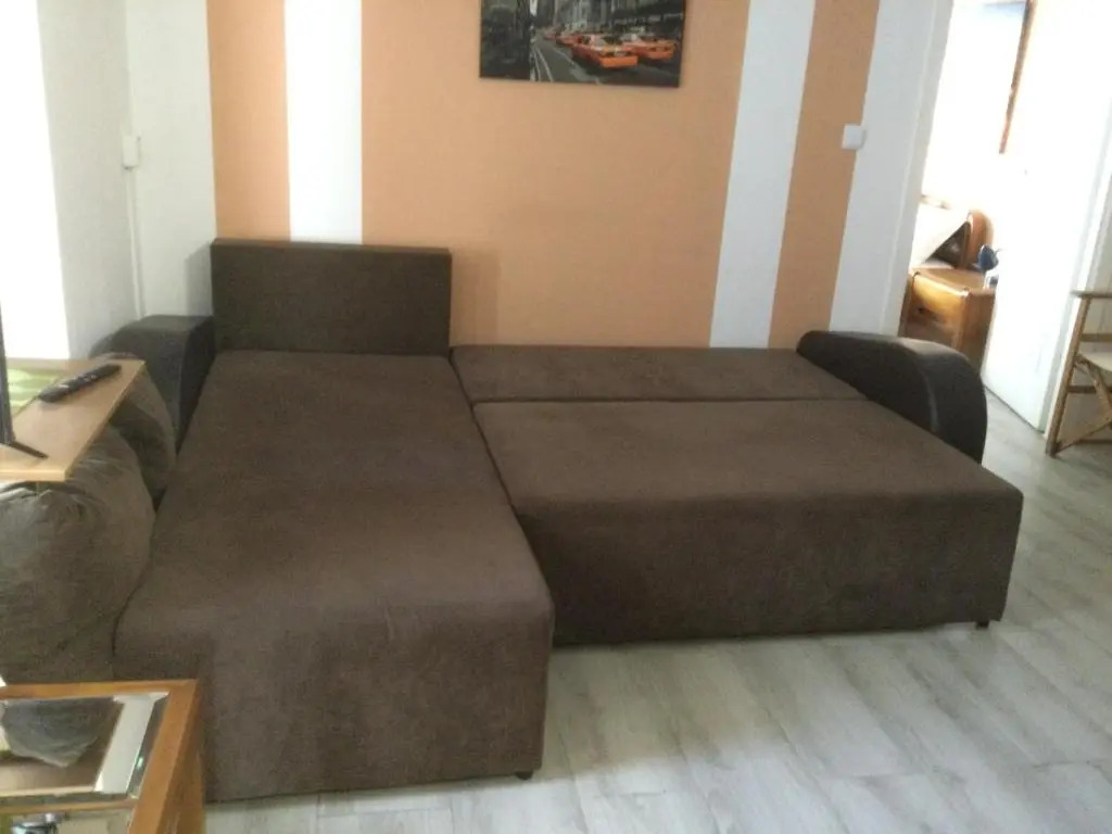 Marias rooms,CHANTZARA SPYROPOULOS,apart 41sq m garden view ,heart city