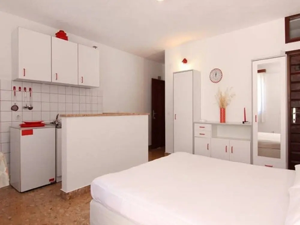 Mat - in a Cosy Stone House - SA1