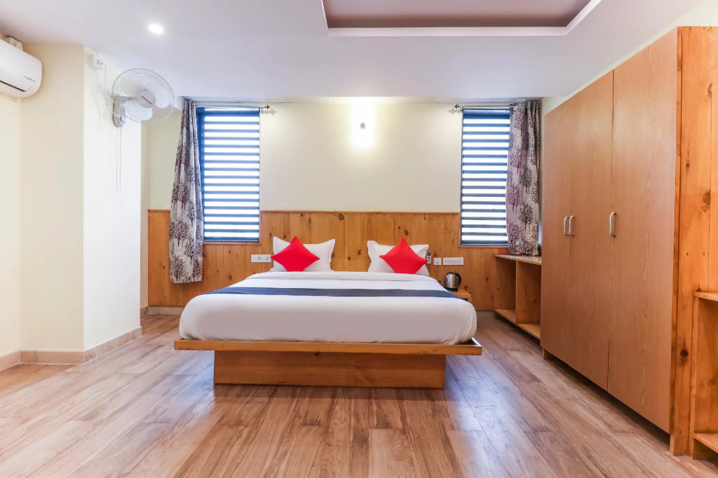 Capital O 64592 Dhanvitha Residency