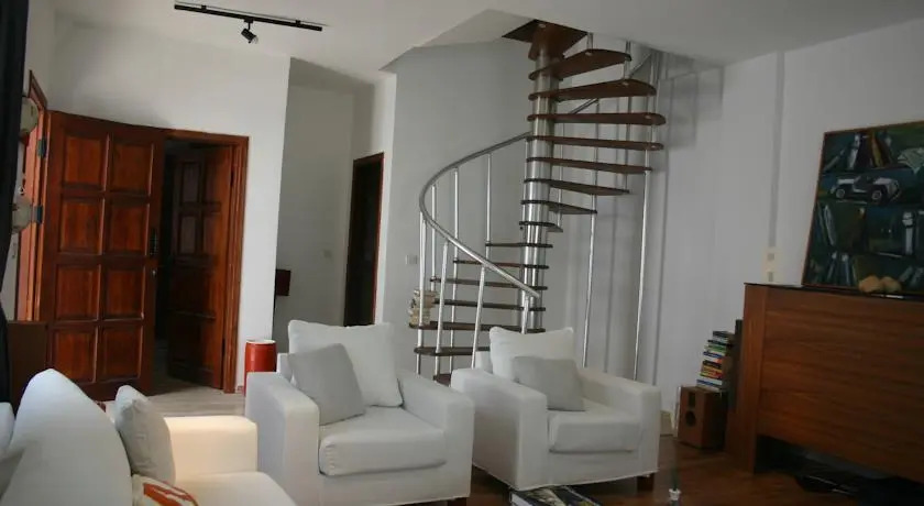 Cahide Maison