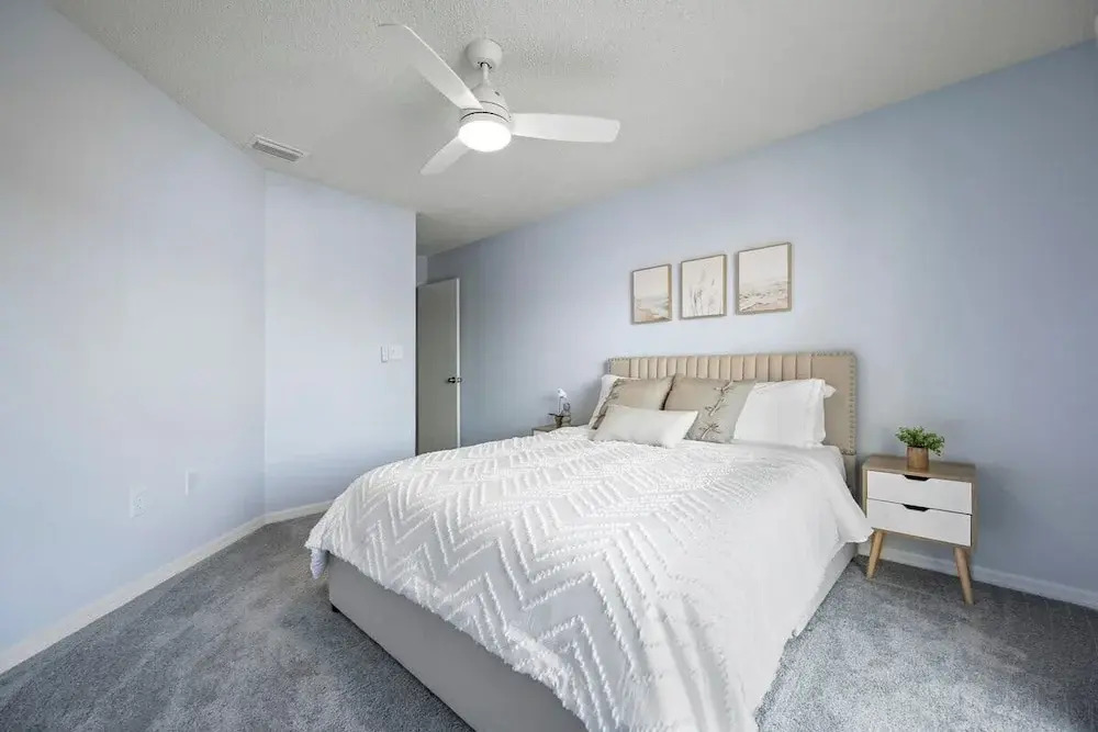 Stylish Townhome w Hot Tub 5 Min Walk to Beach